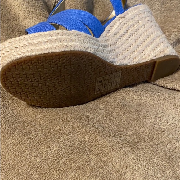 Michael-Kors Berkley cuña *Never Use* - Picture 3 of 3